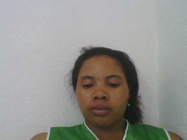 Juliah1a live cam on BongaCams