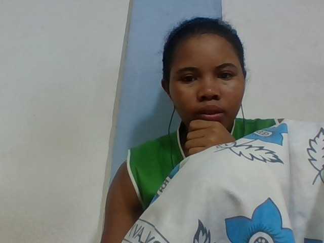 Juliah1a live cam on BongaCams