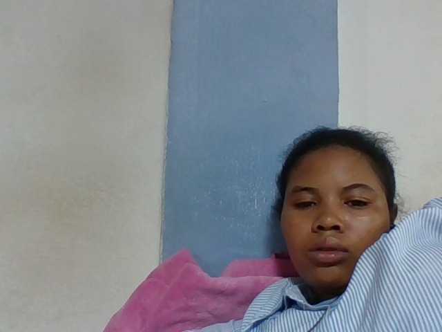 Juliah1a live cam on BongaCams