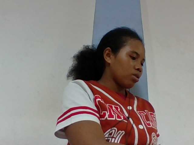 Juliah1a live cam on BongaCams