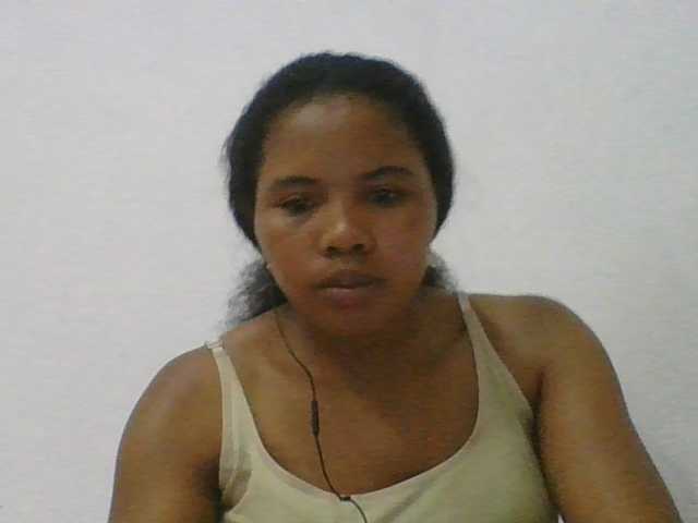 Juliah1a live cam on BongaCams