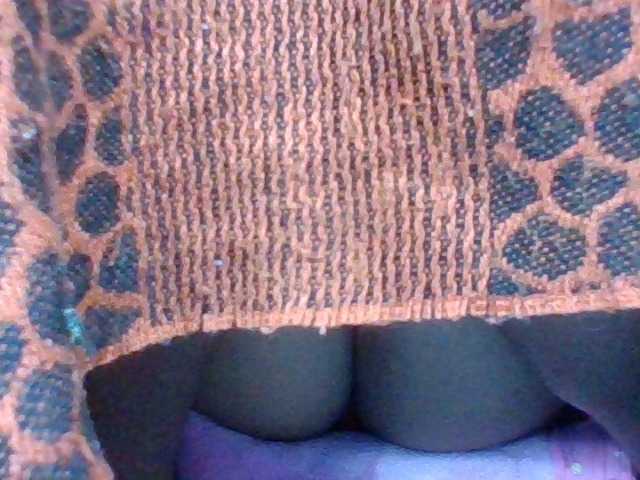 Juliah1a live cam on BongaCams