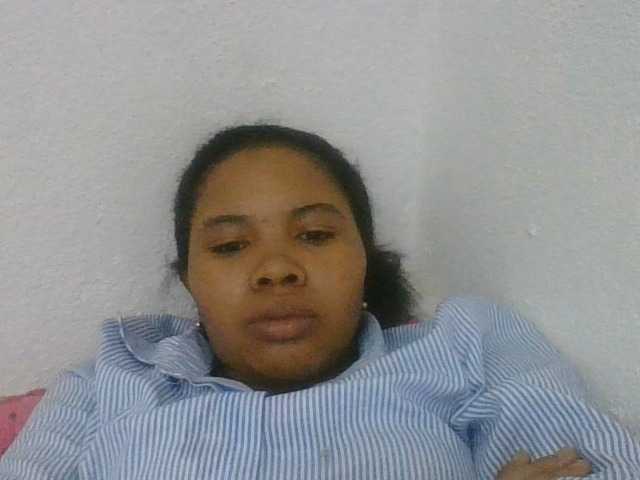 Juliah1a live cam on BongaCams