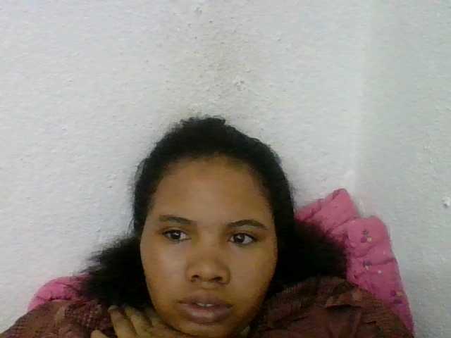 Juliah1a live cam on BongaCams