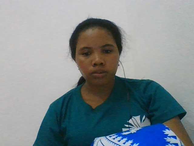 Juliah1a live cam on BongaCams