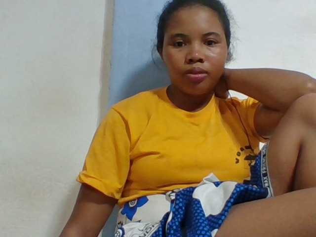 Juliah1a live cam on BongaCams