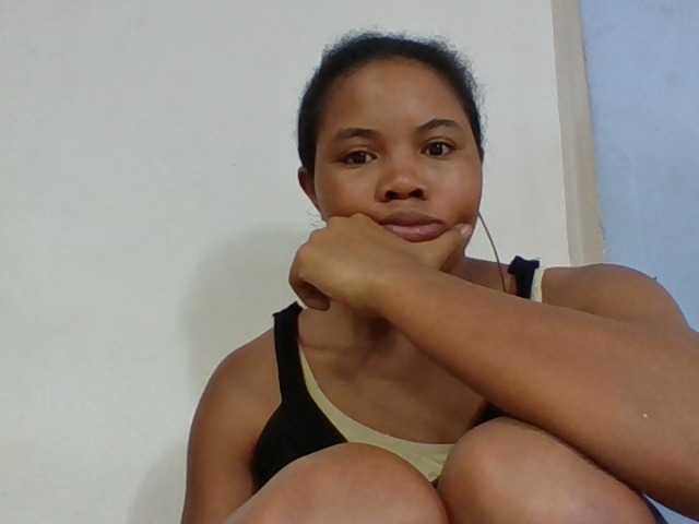 Juliah1a live cam on BongaCams