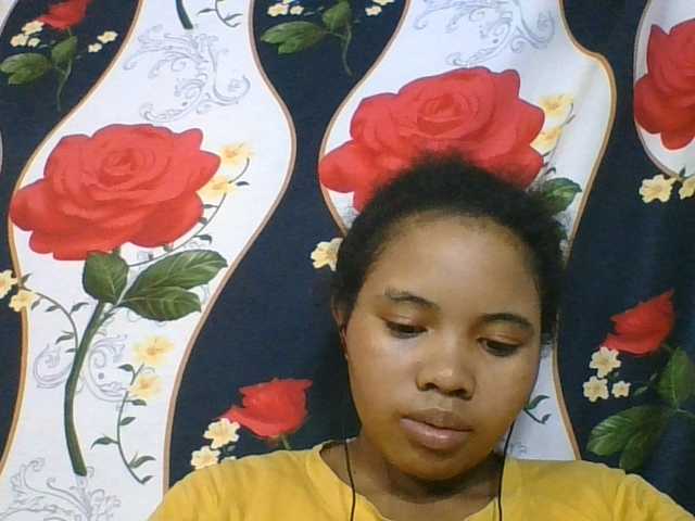 Juliah1a live cam on BongaCams