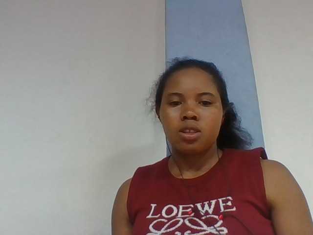 Juliah1a live webcam show