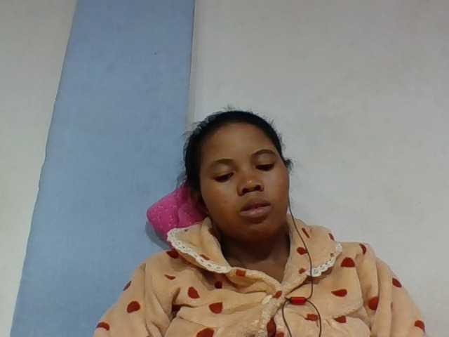 Juliah1a live cam on BongaCams