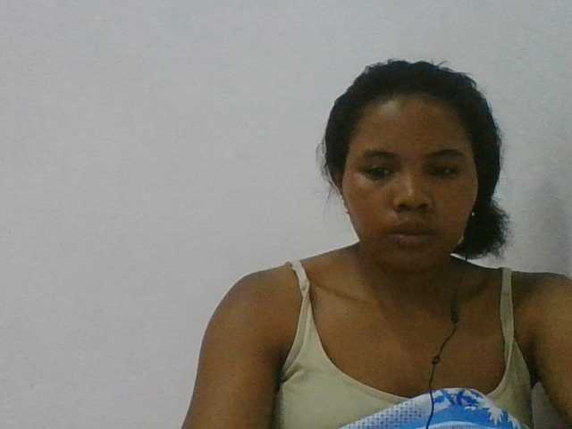 Juliah1a live cam on BongaCams