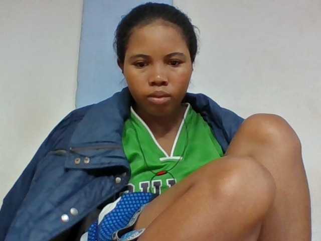 Juliah1a live cam on BongaCams
