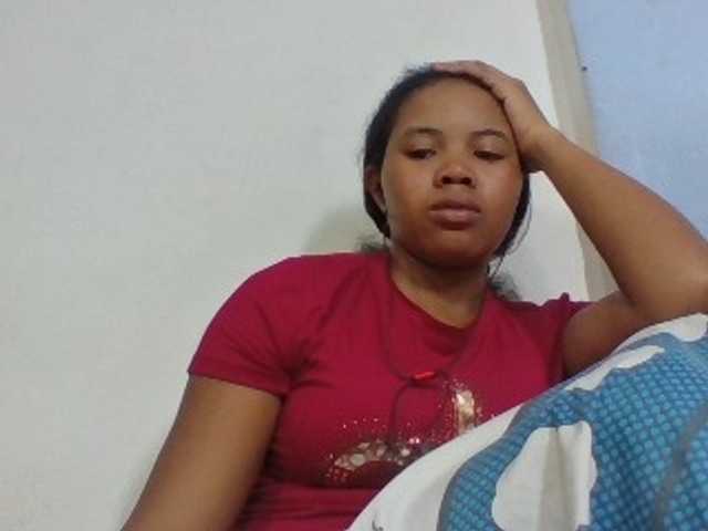 Juliah1a live cam on BongaCams