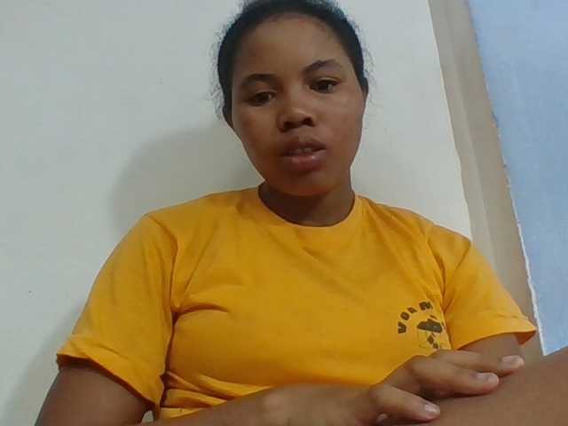 Juliah1a live cam