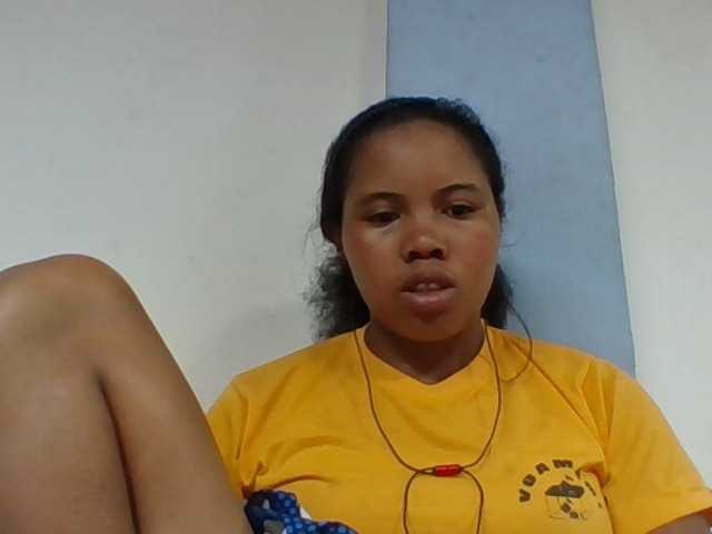 Juliah1a live cam on BongaCams