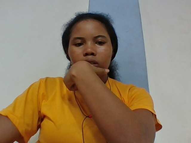 Juliah1a live cam on BongaCams