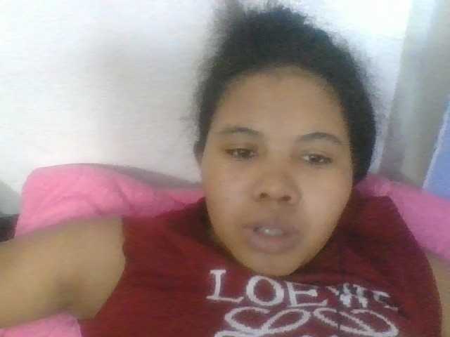 Juliah1a live cam preview