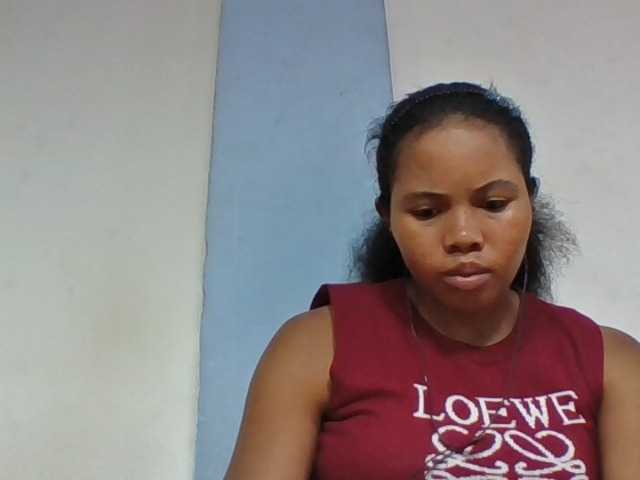 Juliah1a live cam on BongaCams