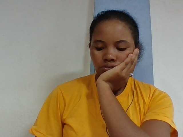 Juliah1a live webcam show