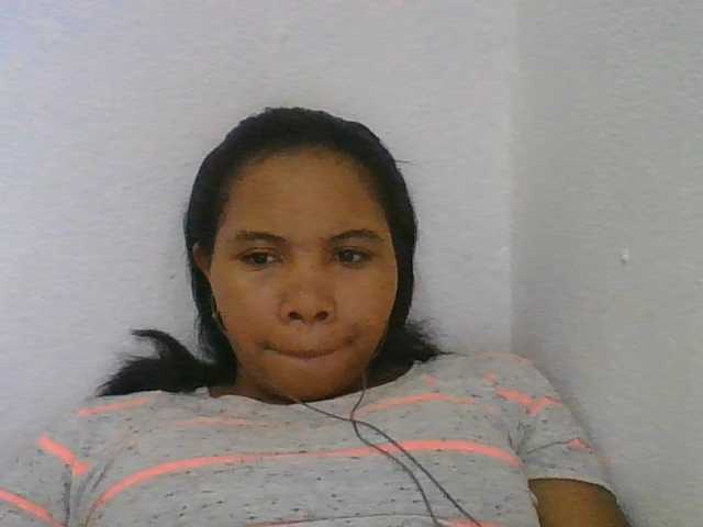 Juliah1a live cam on BongaCams