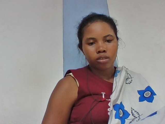 Juliah1a live cam on BongaCams