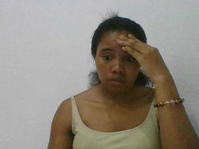 Juliah1a live cam on BongaCams