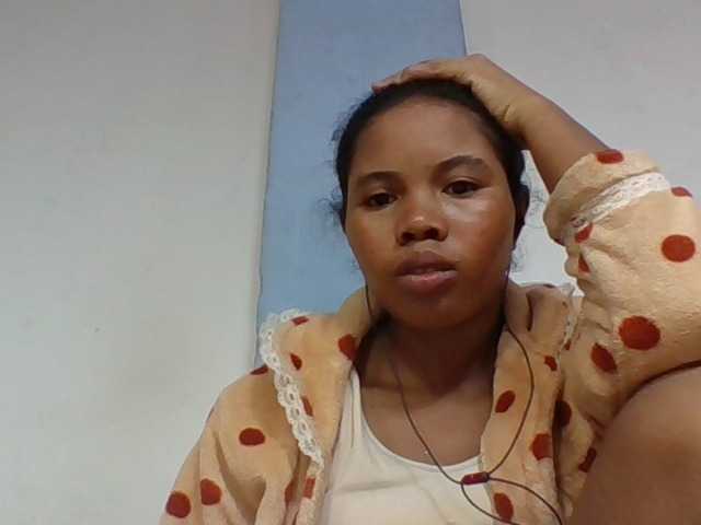 Juliah1a live cam on BongaCams