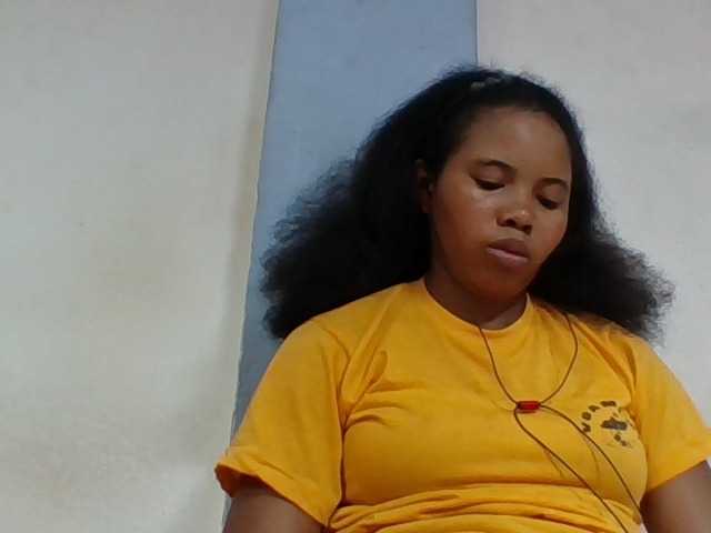 Juliah1a live cam on BongaCams