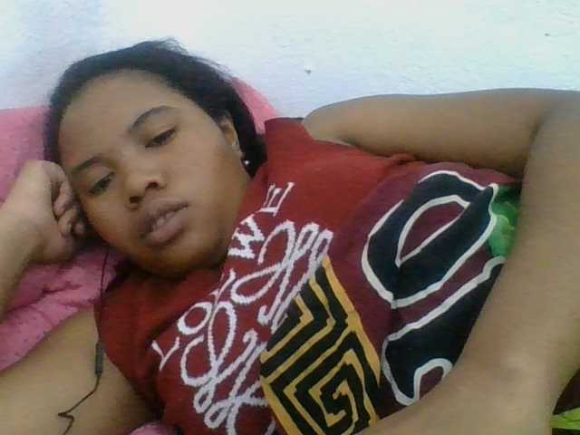 Juliah1a live cam on BongaCams