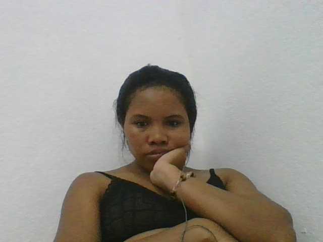 Juliah1a live cam on BongaCams