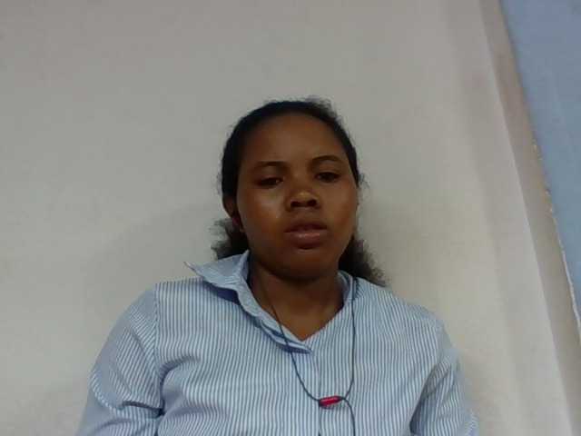 Juliah1a live webcam show