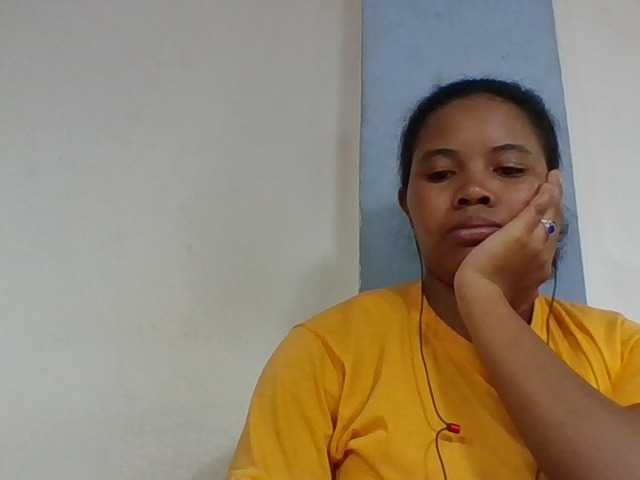 Juliah1a live cam on BongaCams