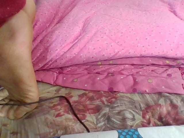 Juliah1a live cam on BongaCams