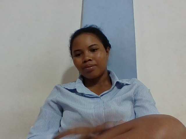 Juliah1a live cam on BongaCams