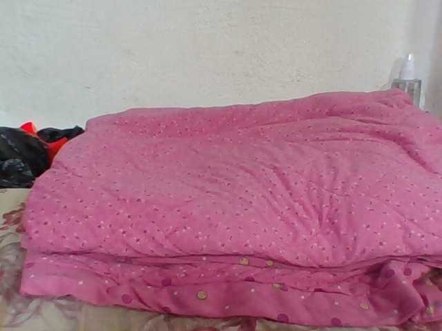 Juliah1a live cam on BongaCams