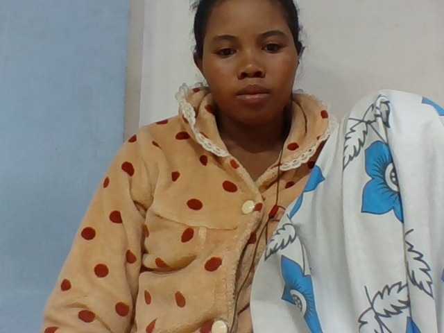 Juliah1a live cam on BongaCams
