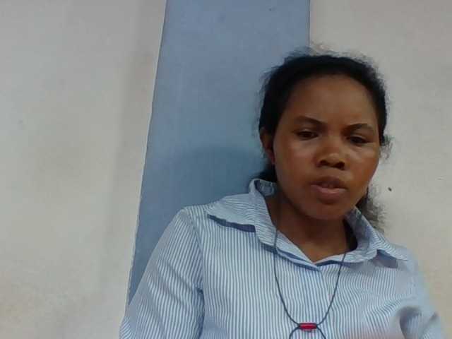 Juliah1a live webcam show