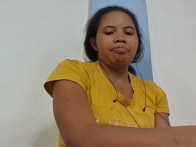 Juliah1a live cam on BongaCams