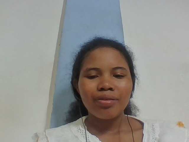 Juliah1a live cam on BongaCams