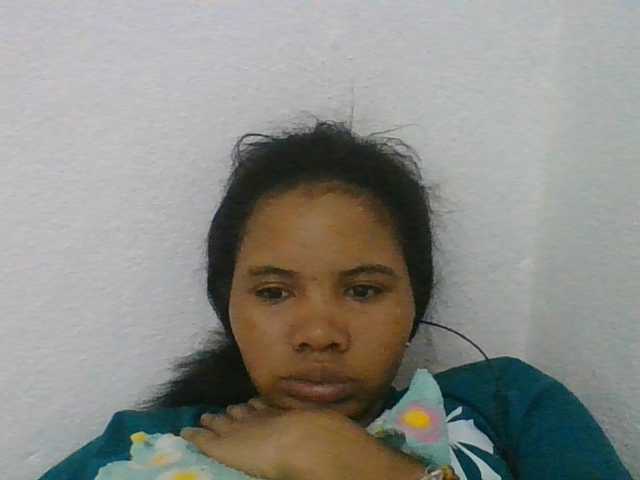 Juliah1a live cam on BongaCams