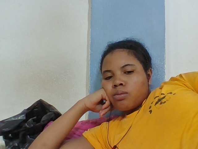 Juliah1a live cam on BongaCams
