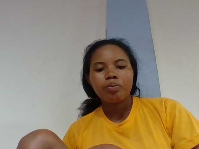 Juliah1a live cam on BongaCams