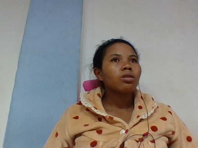Juliah1a live cam on BongaCams