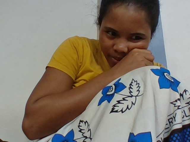 Juliah1a live cam on BongaCams