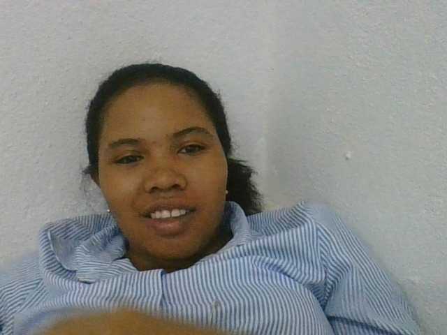 Juliah1a live cam on BongaCams