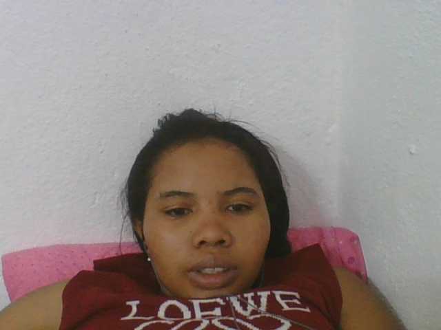 Juliah1a live cam on BongaCams