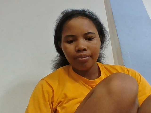 Juliah1a live cam on BongaCams