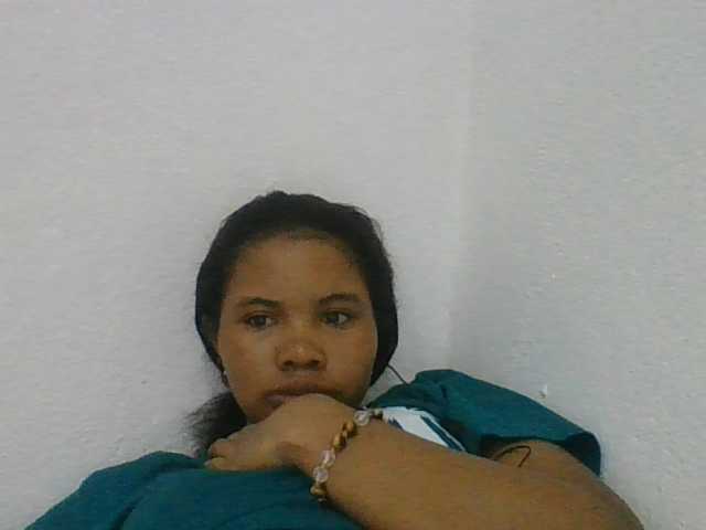 Juliah1a live cam on BongaCams