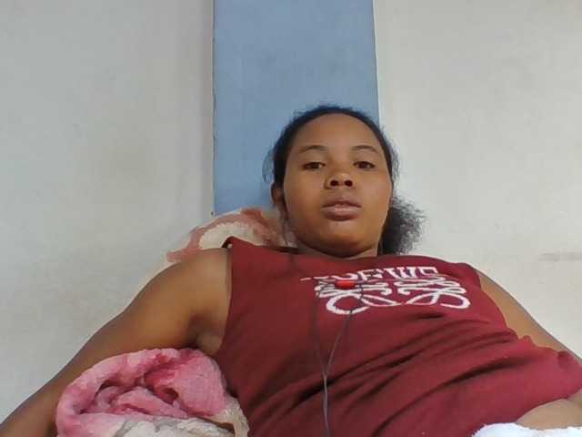Juliah1a live cam on BongaCams