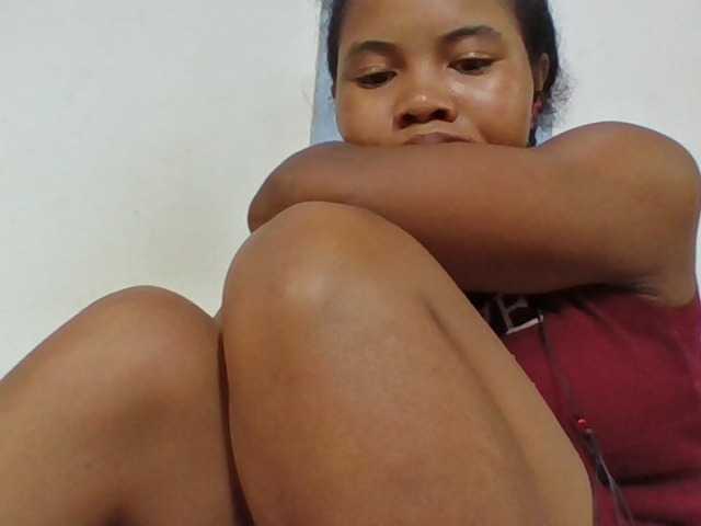 Juliah1a live cam on BongaCams